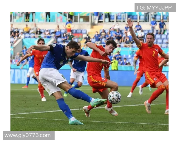 湘东足球俱乐部与东方联盟足球系列皮肤精彩对决引发热议